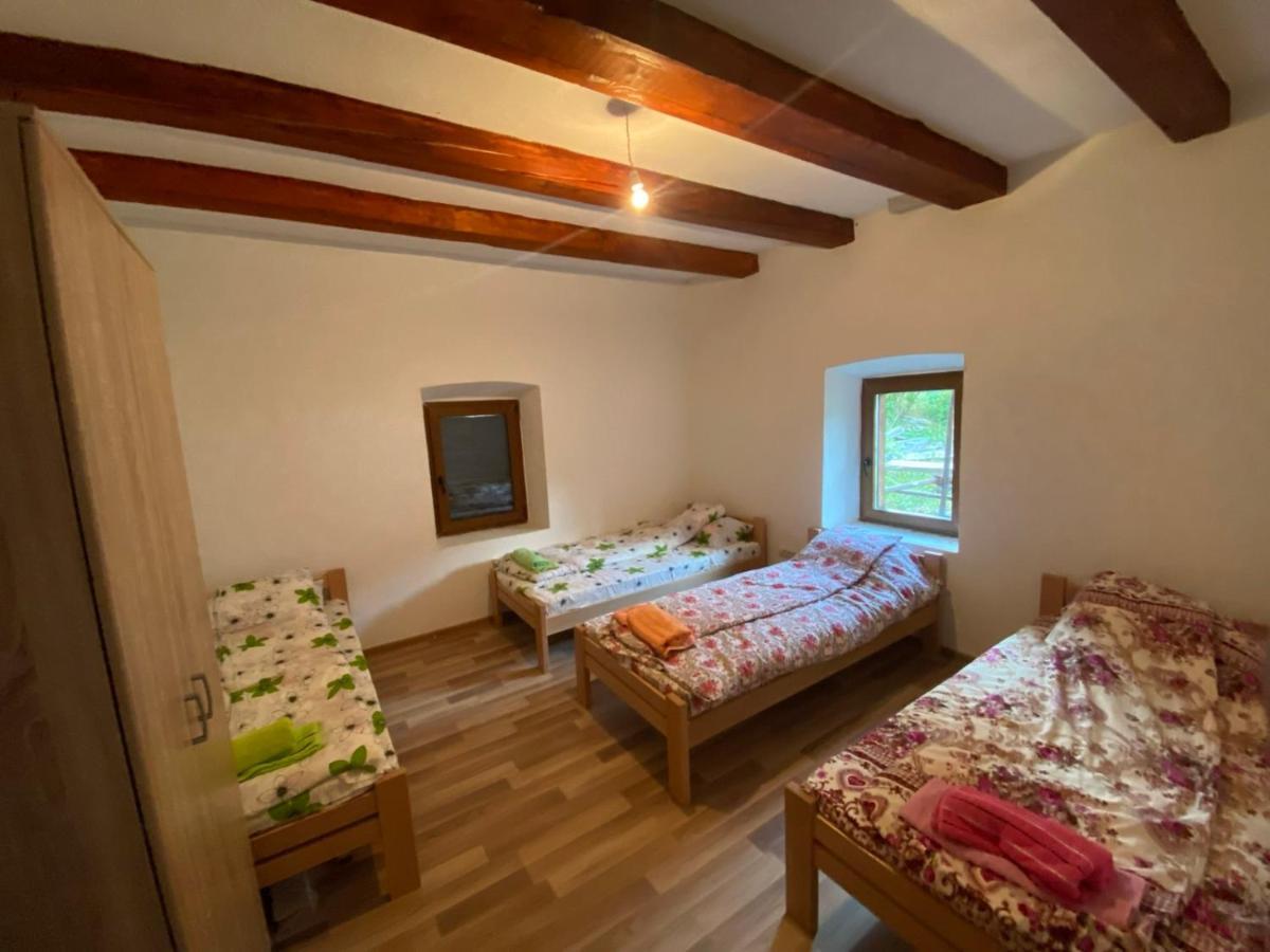 Shpija E Gjyshit Vuthaj Hotel Gusinje Luaran gambar