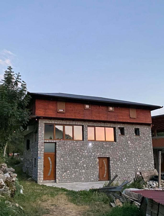 Shpija E Gjyshit Vuthaj Hotel Gusinje Luaran gambar